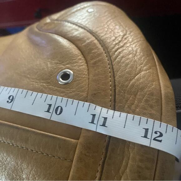 Coach Y2K Studded Grommet Tan Camel Leather Soho Shoulder Bag - Picture 9 of 10